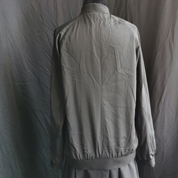 Reversable Jacket - Picture 2 of 4
